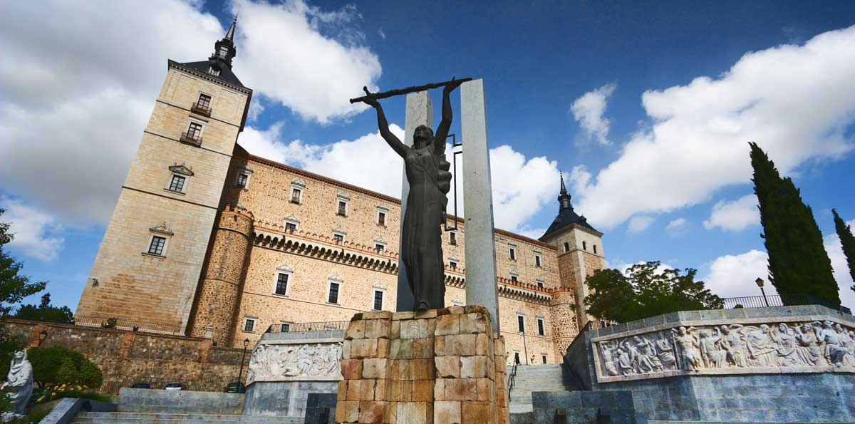 Excursión a Toledo, Monasterio de El Escorial y Valle de Los Caídos desde Madrid