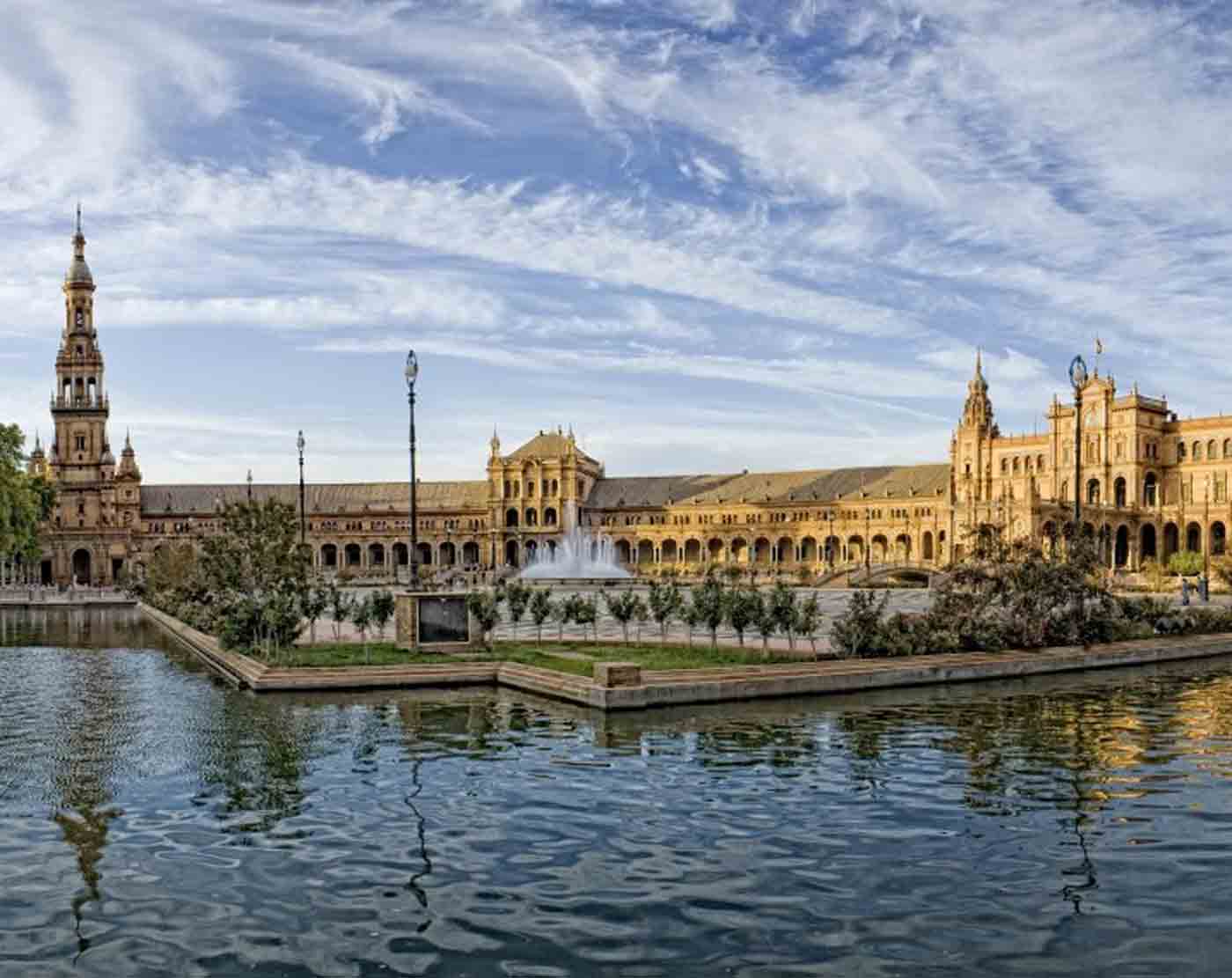 Tour guiado en Sevilla con paseo en barco