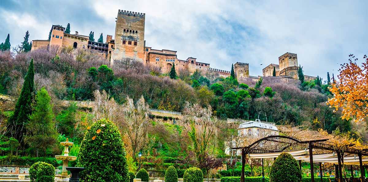 Alhambra Surroundings Walking Tour
