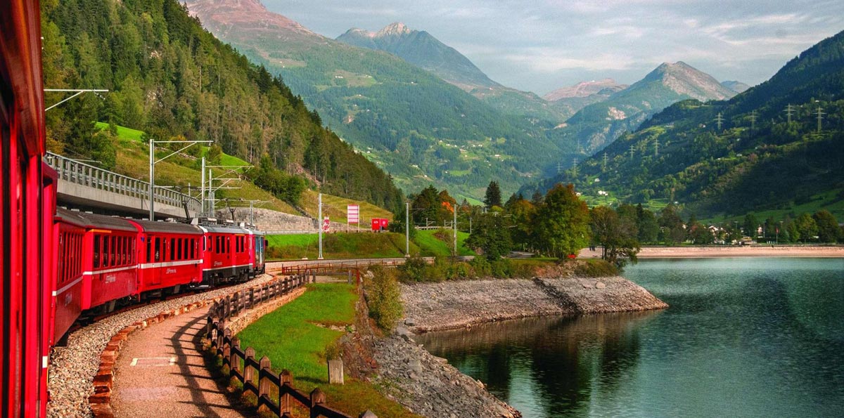 Tour por los Alpes Suizos en el Bernina Express