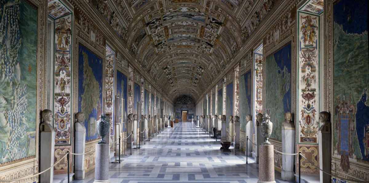 Tour por el Coliseo y Vaticano sin colas con almuerzo