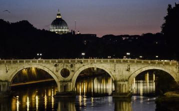 Tour nocturno en Roma con cena típica italiana Tour nocturno en Roma con cena típica italiana