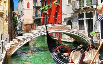 Paseo en góndola por Venecia Paseo en góndola por Venecia
