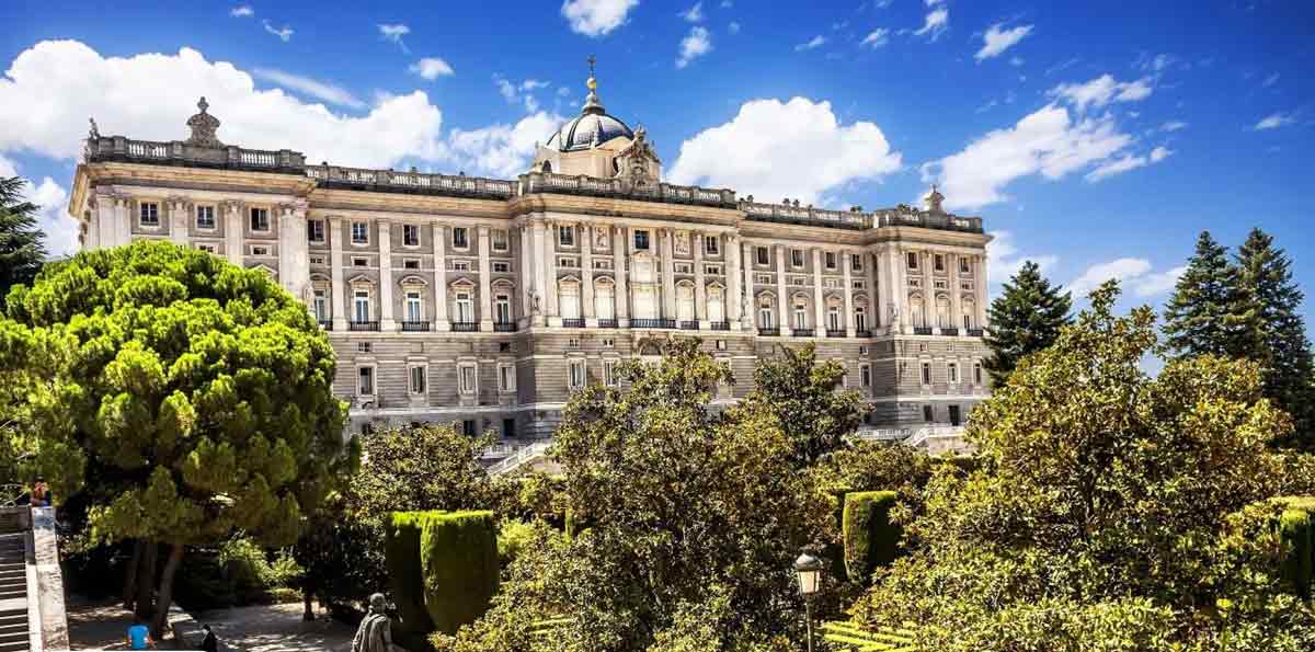Madrid Royal Palace Guided tour with Exclusive Early Access