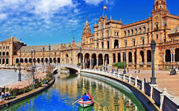 Tour por España: Andalucía, Valencia y Barcelona en 7 días desde Madrid