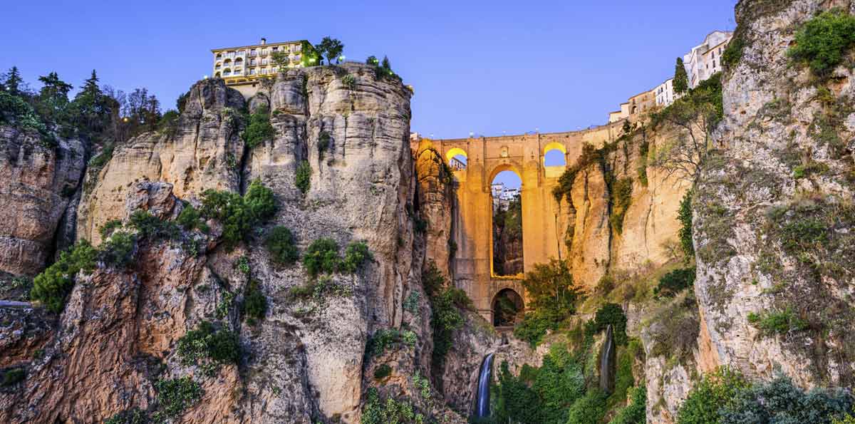 Andalusia trip: Seville, Cordoba and Ronda 3 days Tour from Madrid