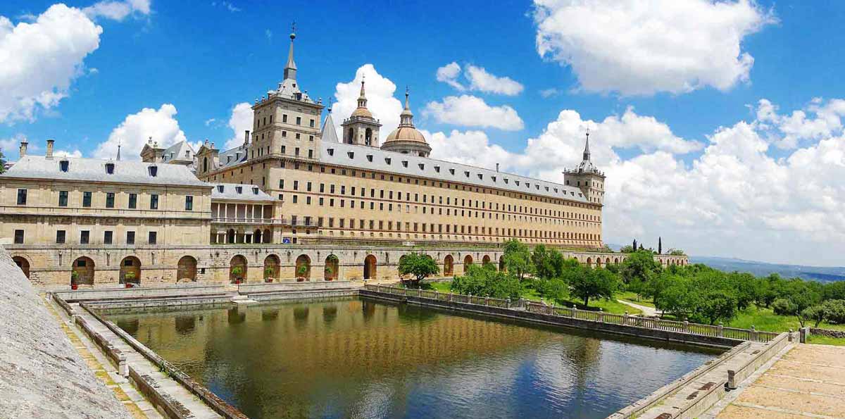 Monastery of El Escorial, Valley Of The Fallen  and Royal Site of Aranjuez Full Day Tour