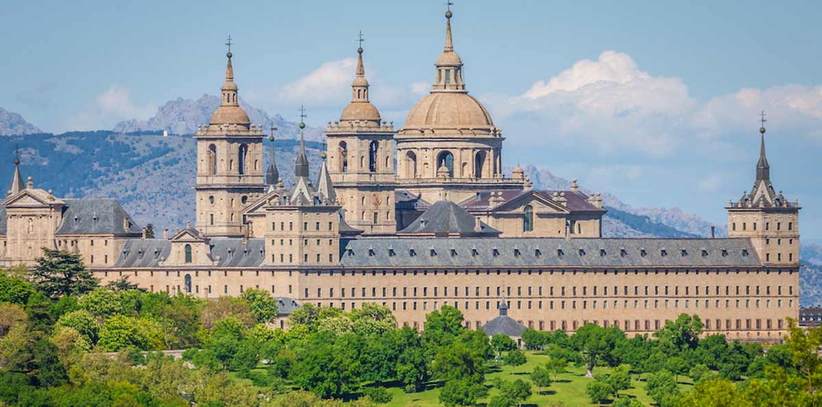 Excursión al Monasterio de El  Escorial, Valle de Los Caídos y  Real Sitio de Aranjuez