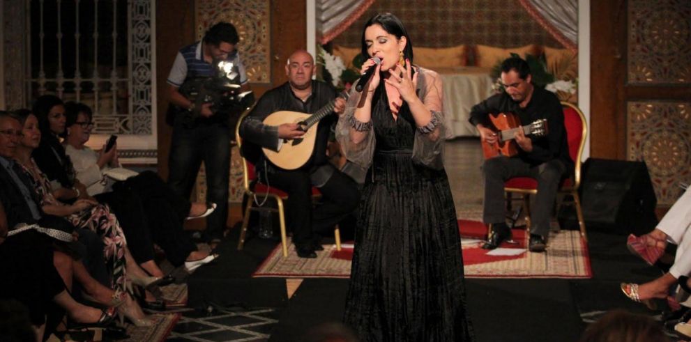Lisbon Night Tour with Dinner and Fado Show