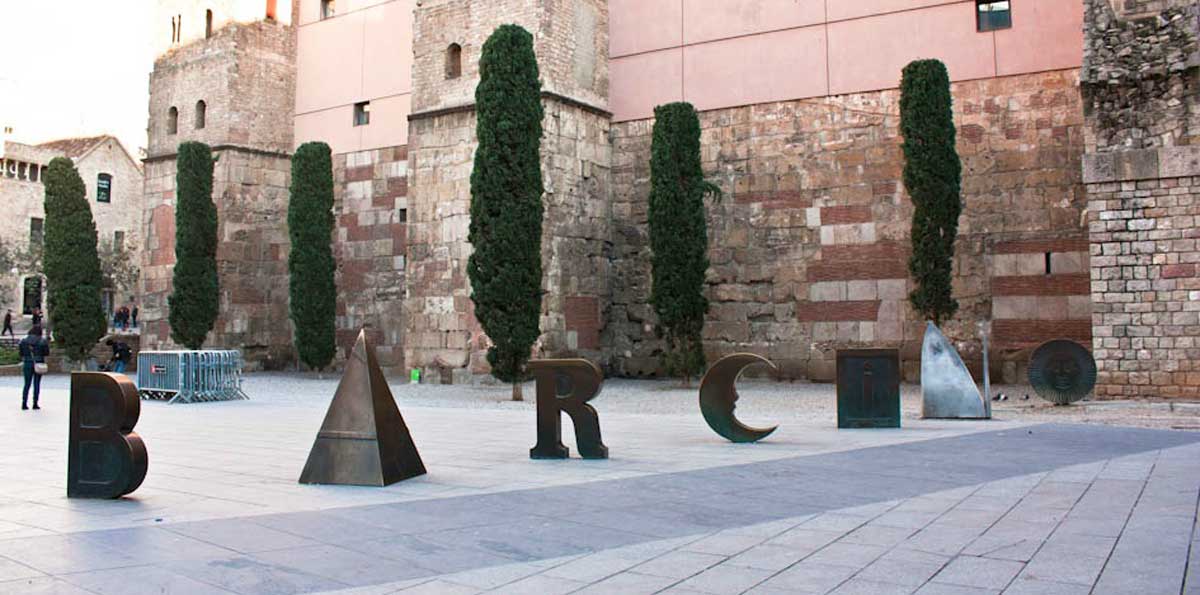 Picasso Walking Tour in Barcelona