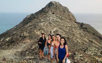 Ruta de senderismo por Cabo de Gata al atardecer
