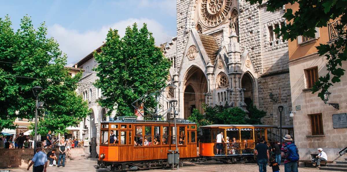 Soller Tour by train