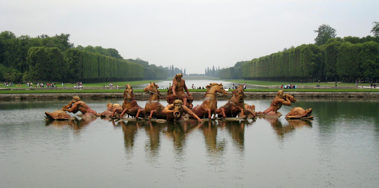 Versailles Palace Ticket, Audioguide & Transfer from Paris