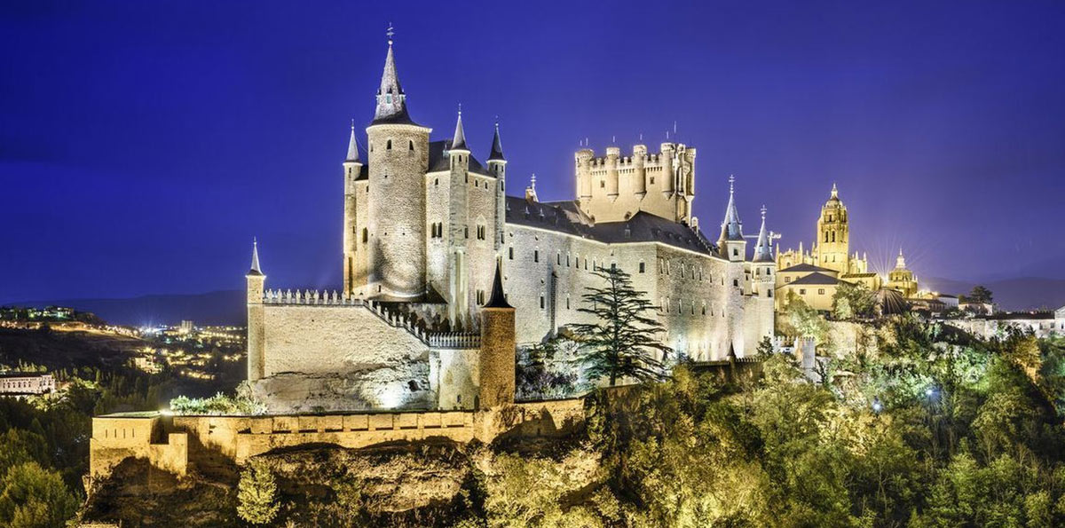 Visita guiada nocturna por Segovia