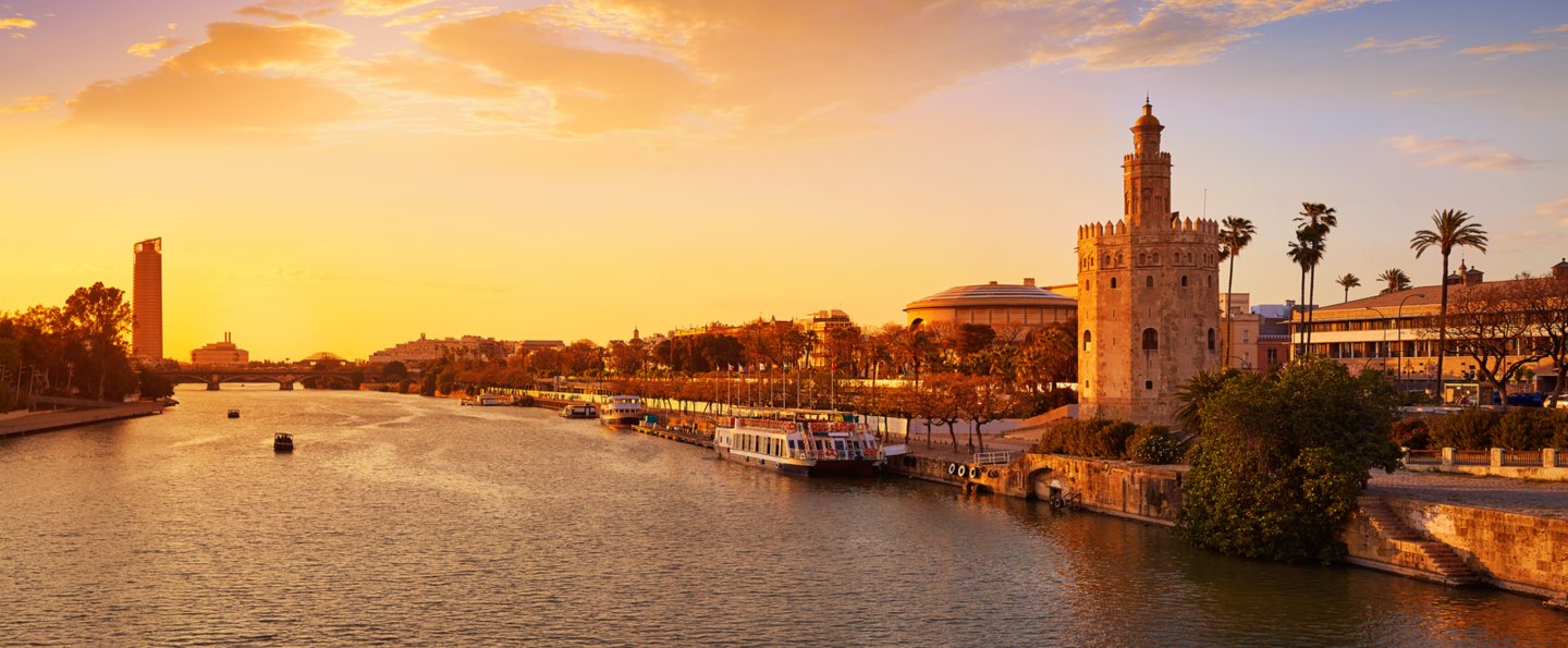 Seville Sightseeing Tour & River Cruise